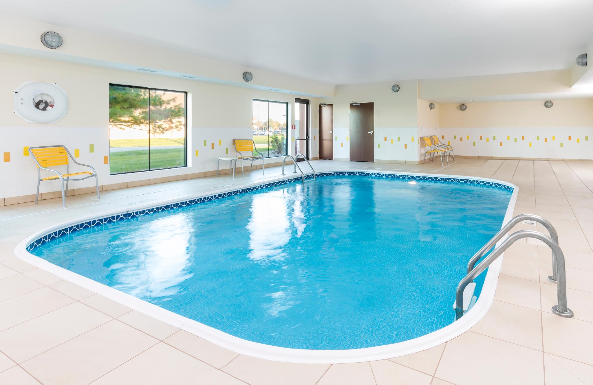 フェアフィールド イン & スイーツ ゲイルズバーグ 写真