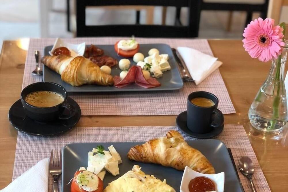 コンチネンタル 写真