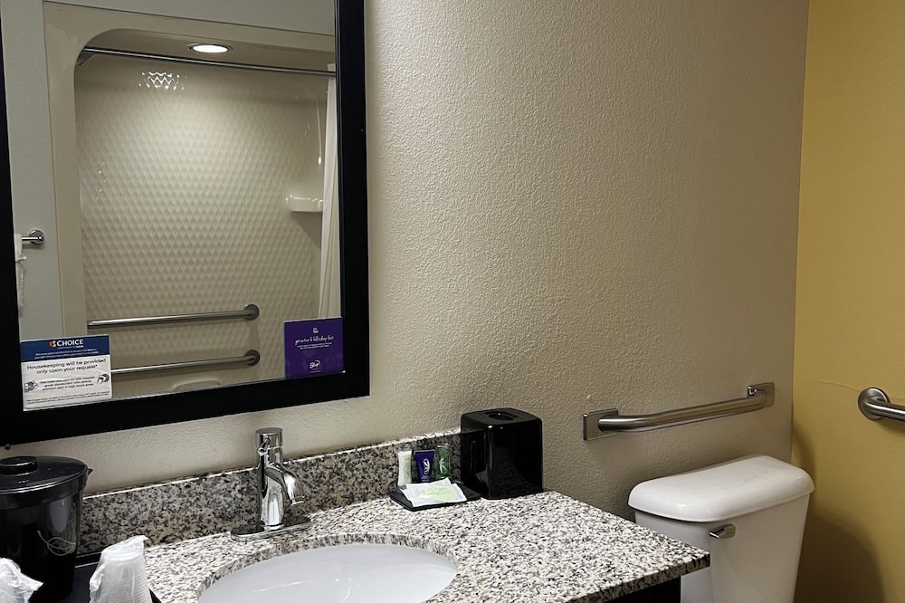 スリープ イン ティンリー パーク I-80、アンファシアター - コンベンションセンターの近く 写真