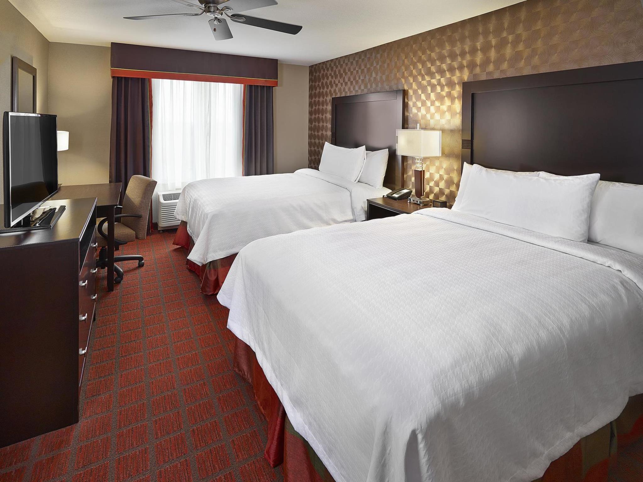 ホームウッド スイーツ バイ ヒルトン カルガリー エアポート 写真