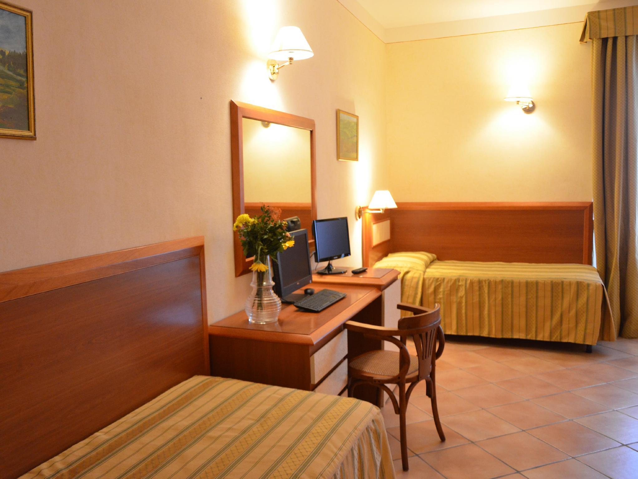 ホテル ミア カーラ 写真