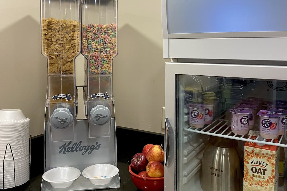 クオリティ イン バンゴー エアポート 写真