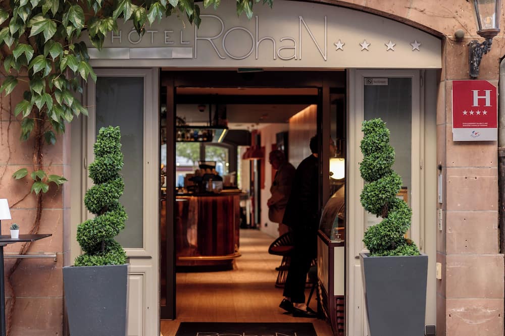 ホテル ロハン 写真