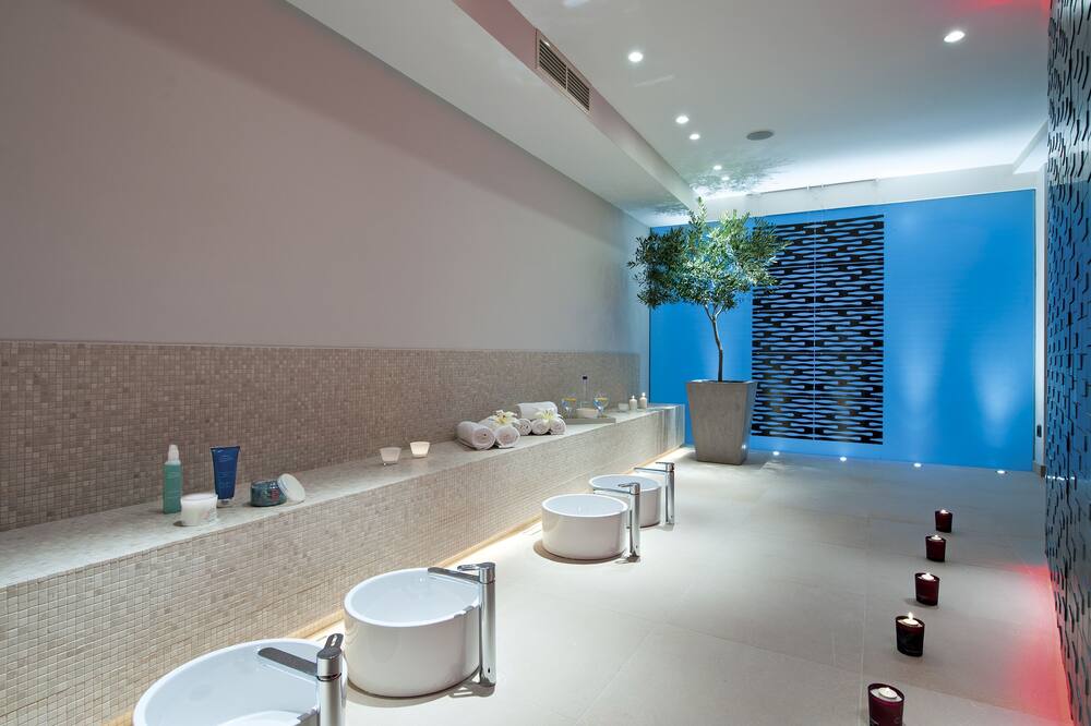 Porto Platanias Village Resort 写真