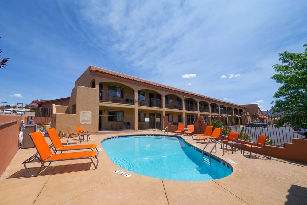 デザート クェイル イン セドナ アット ベル ロック 写真