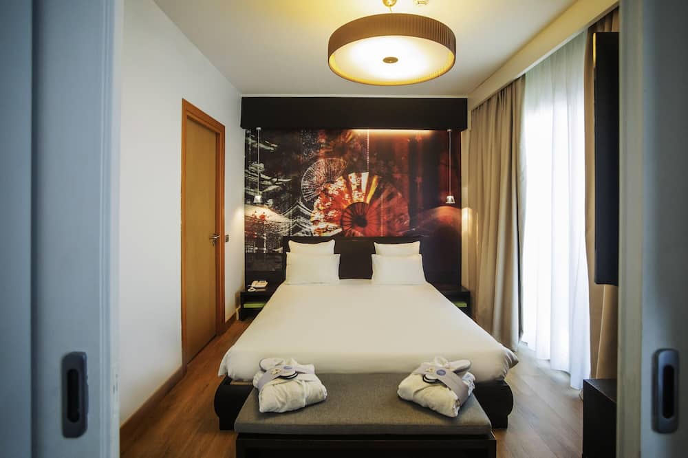 ノボテル サレルノ エスト アレキ 写真