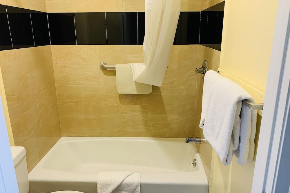 モロー ベイ ビーチ イン 写真