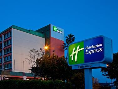 ホリデイ イン エクスプレス バン ナイズ by IHG 写真