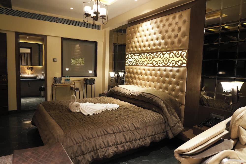 ペニンシュラ レッドパイン 写真