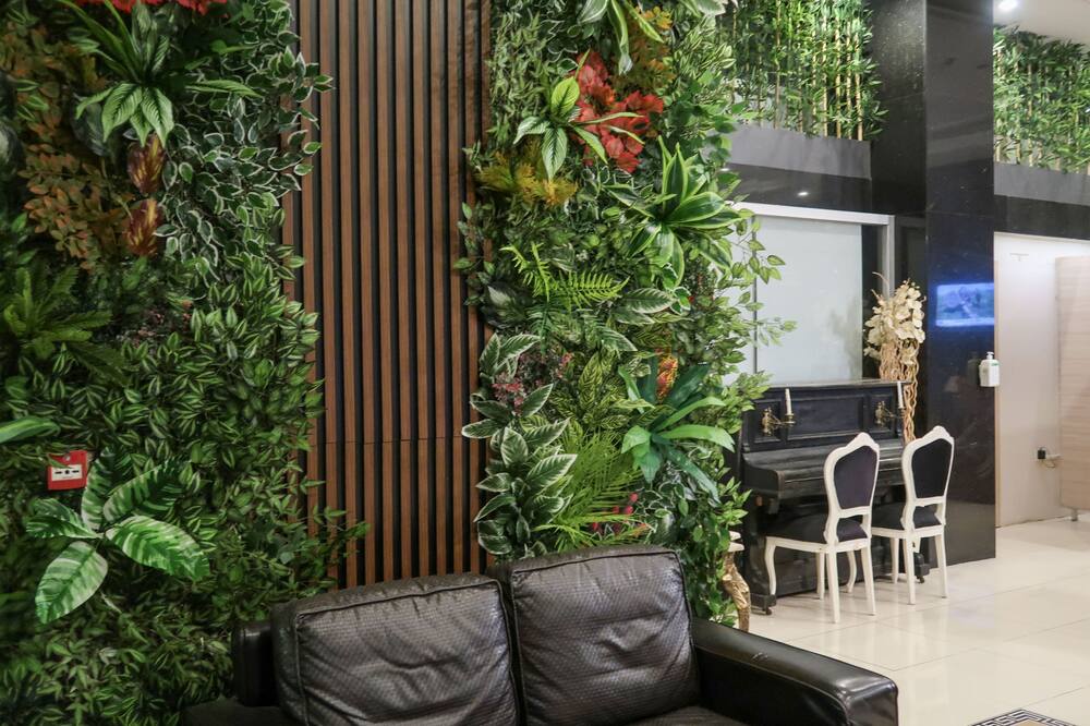 ラティフォグル ホテル 写真