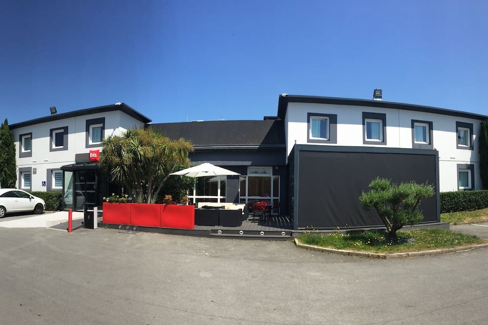 イビス サン マロ ラ マドレーヌ 写真