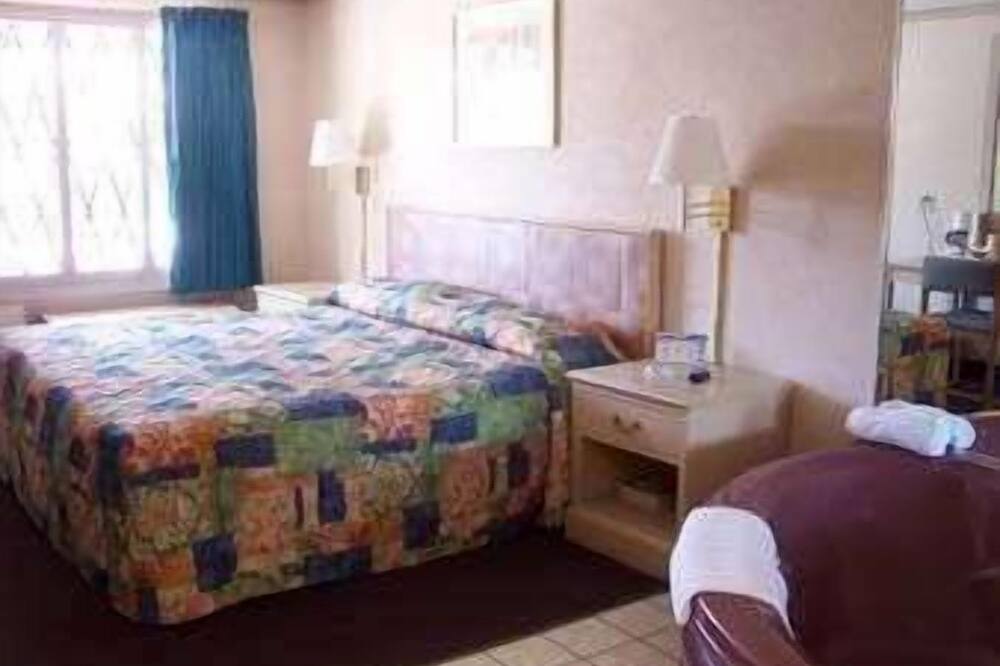 ナイツ イン ロスフォード 写真