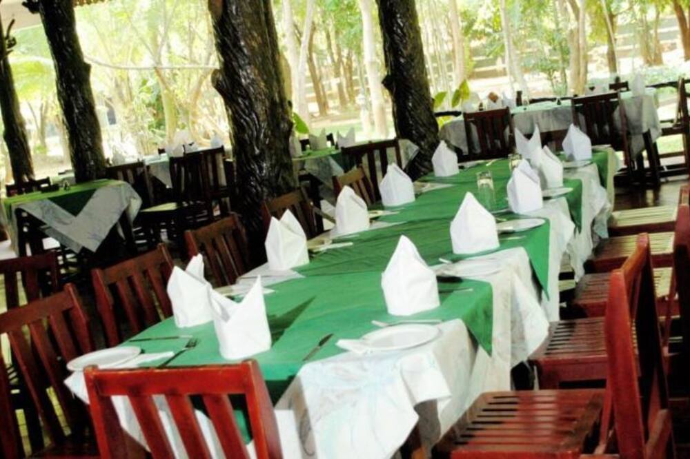 ホテル エデン ガーデン 写真