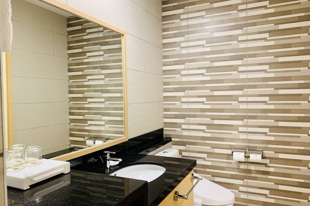 ロイジェント パークス ハノイ 写真