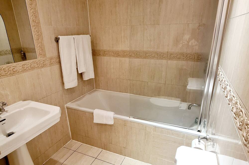 ラッシュモア ホテル 写真