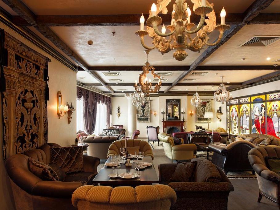 ミラン ホテル 写真