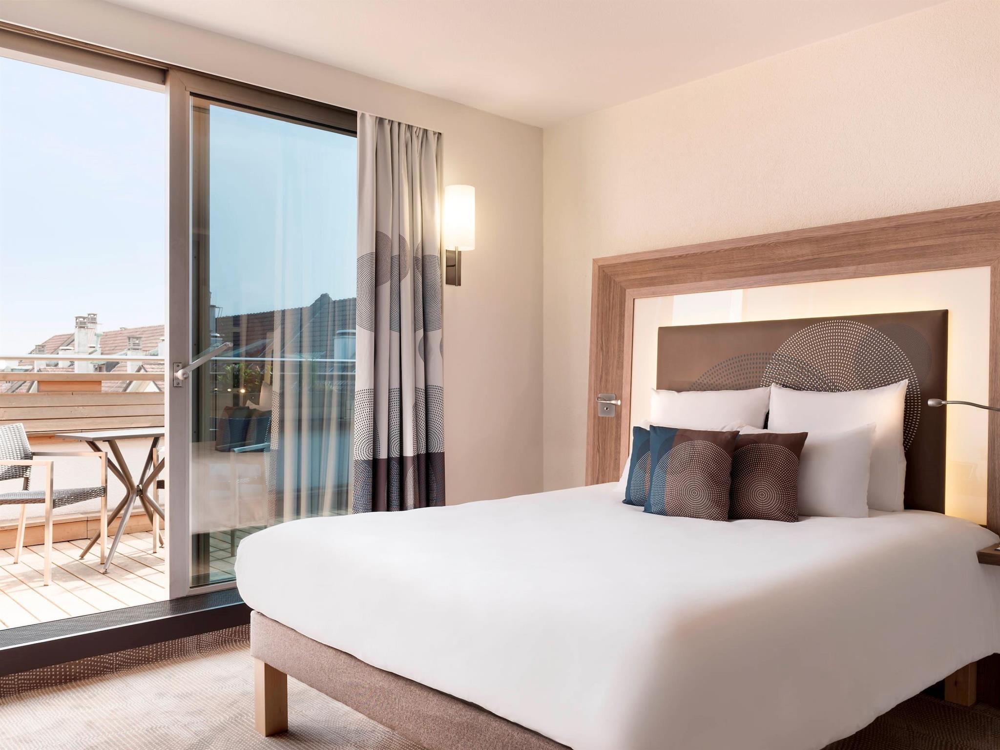 ノボテル ジュネーブ センター ホテル 写真