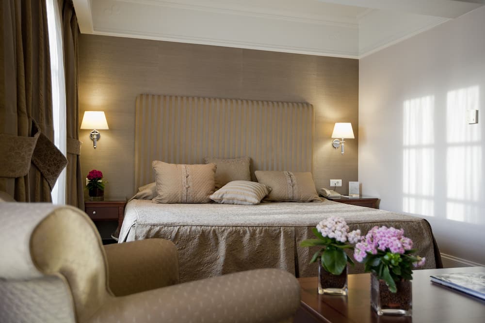 ヘラ ホテル 写真