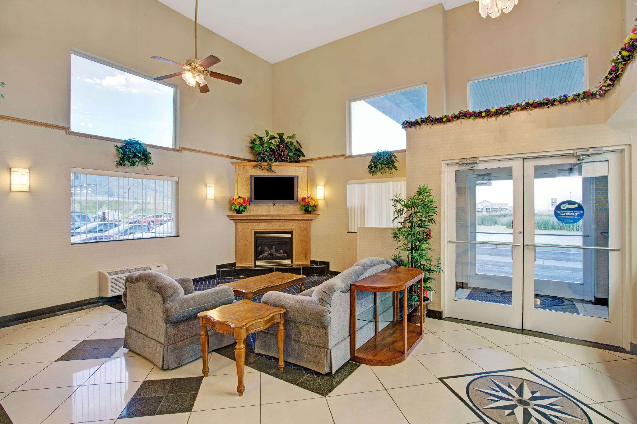 デイズ イン バイ ウィンダム ブリガム シティ 写真