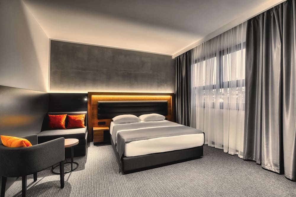 ホテル アリストス 写真