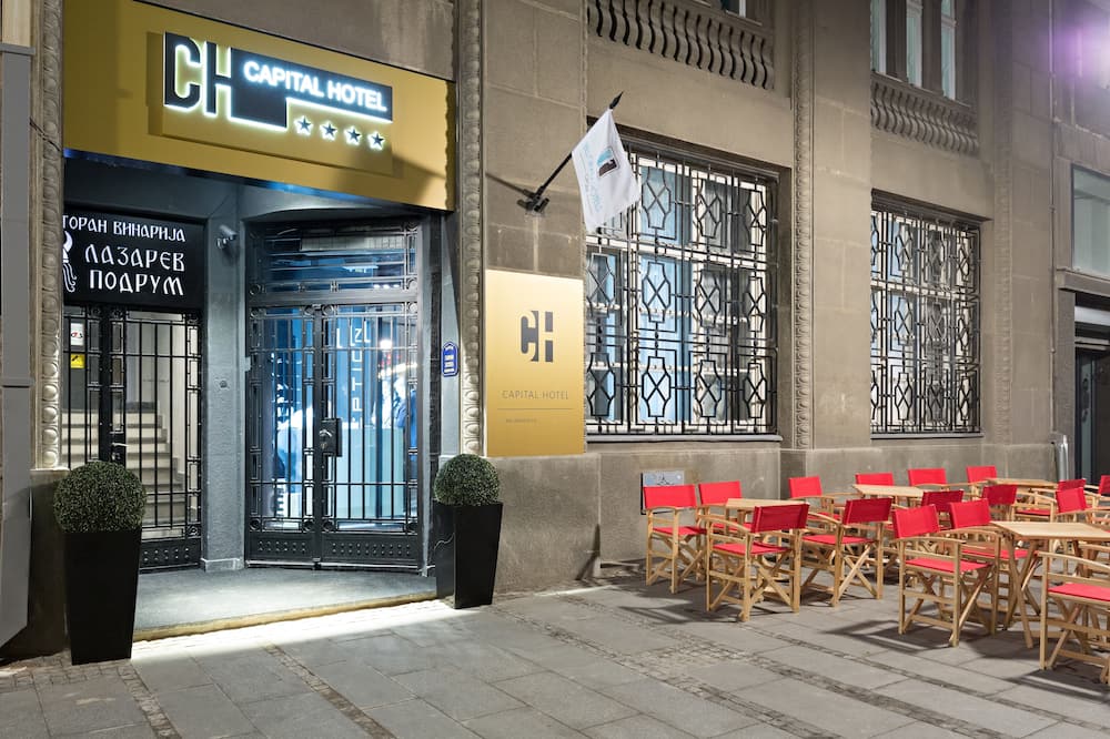 キャピタル ホテル ガルニ 写真