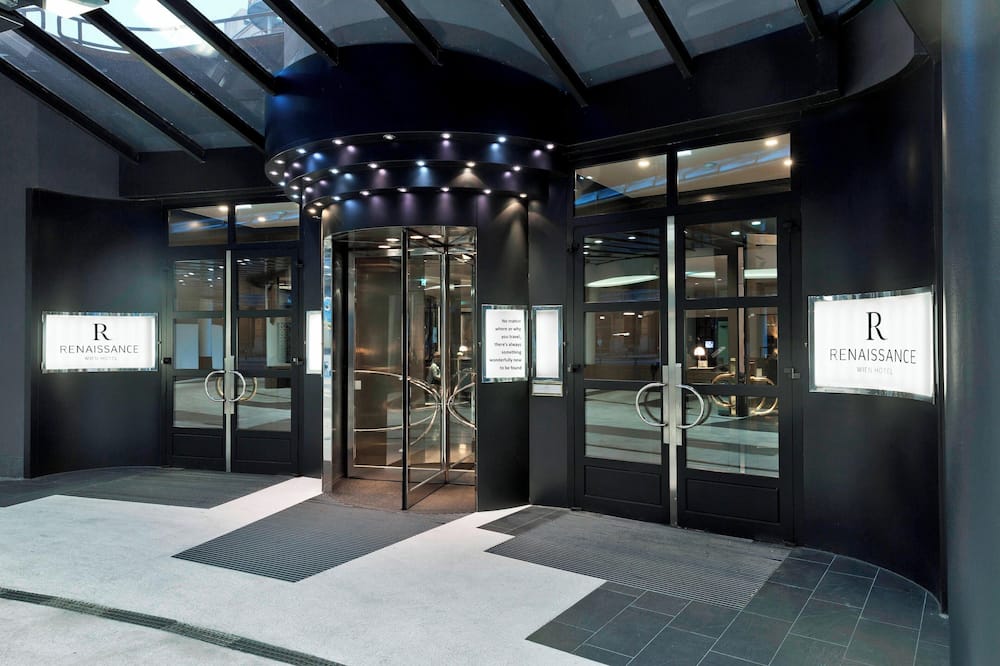 ルネッサンス ウィーン シェーンブルン ホテル 写真