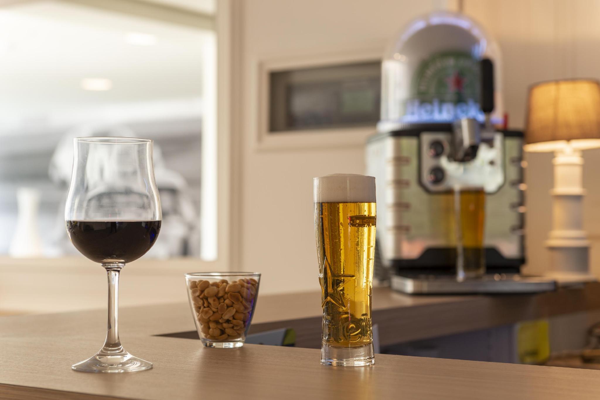 ジ オリジナルズ シティ ホテル シャンテクレール ルマン 写真