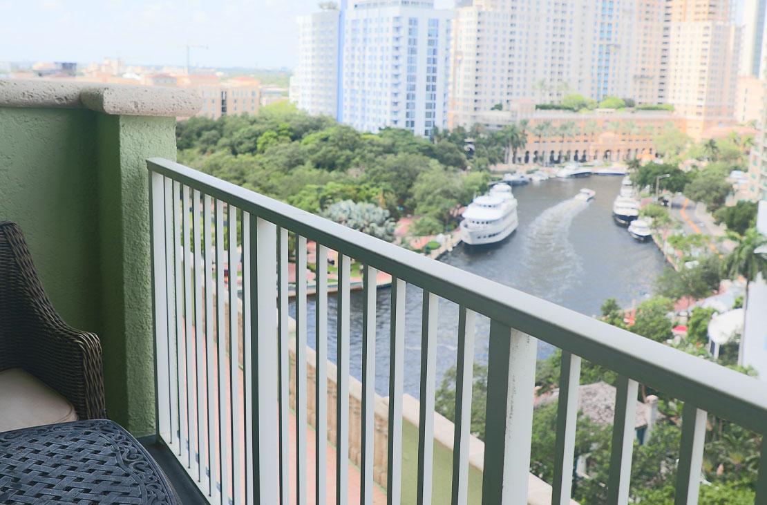 リバーサイド ホテル 写真