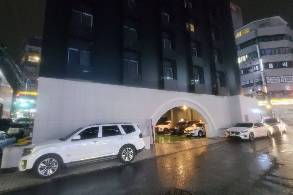 Croissant Hotel Guri by Anook 写真