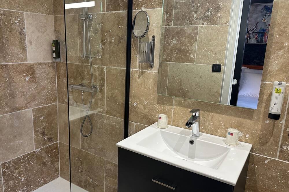 Logis Hôtel-Restaurant Au Vieux Morvan, au cœur de la Bourgogne, Piscine & Spa, Hôtel Climatisé 写真