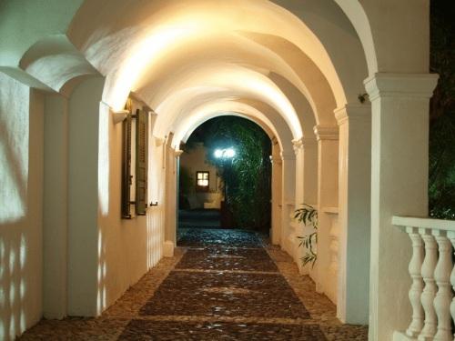 ドロッソス ホテル 写真