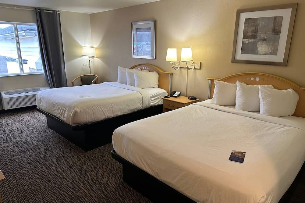 ベイモント バイ ウィンダム ローレンスバーグ 写真