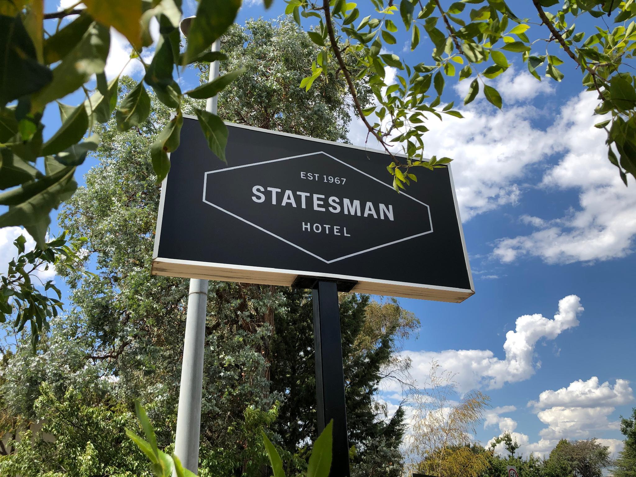 ステーツマン ホテル 写真