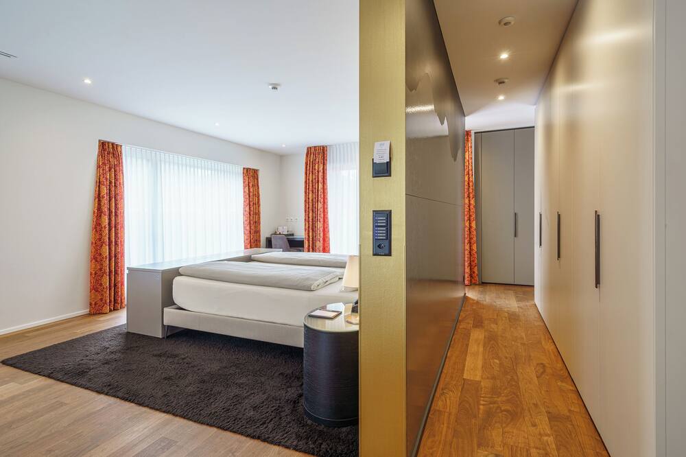 ホテル デュ ノルド 写真