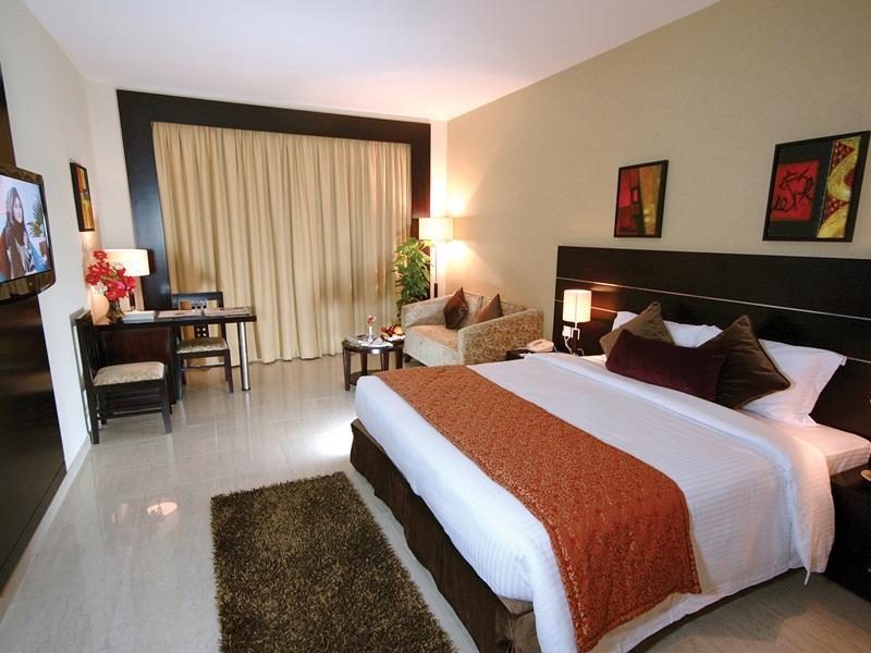 ランドマーク リッカ ホテル 写真