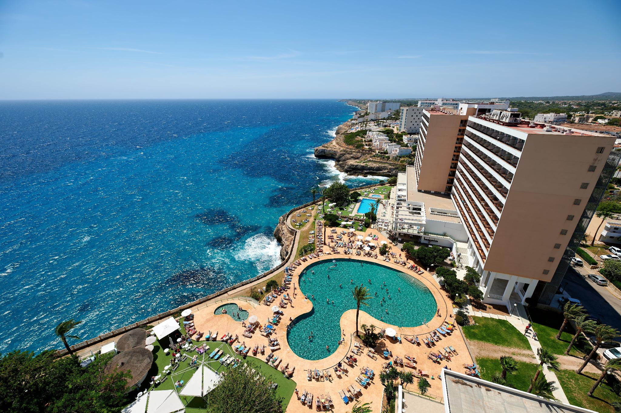 Alua Calas de Mallorca Resort 写真