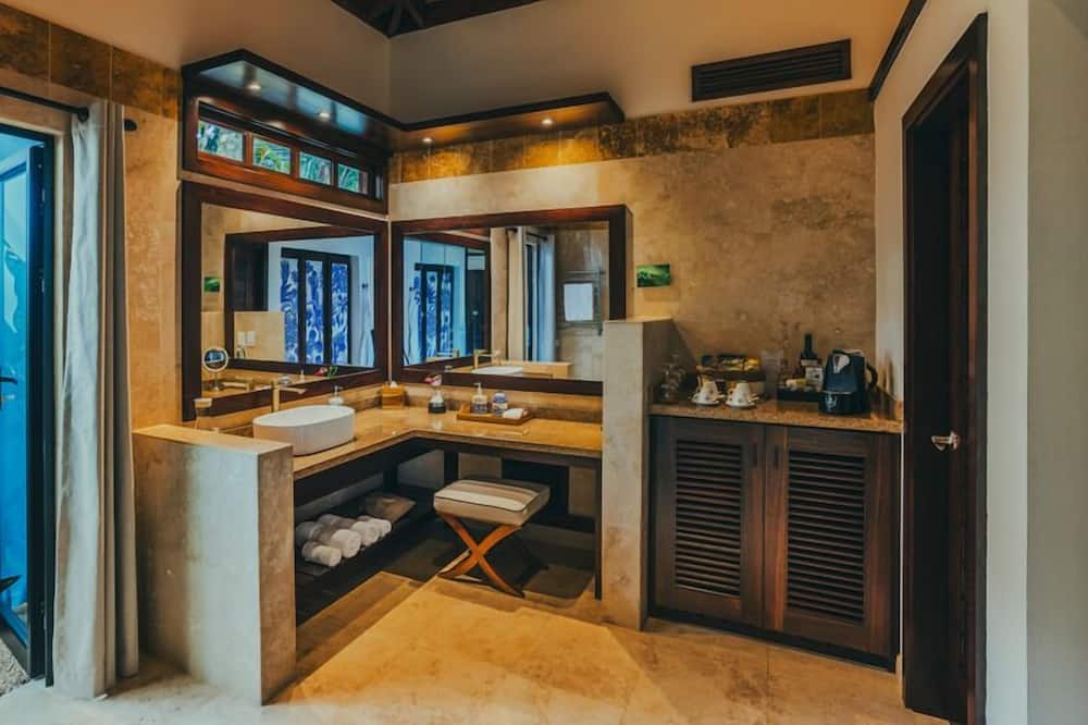 ナヤラ スプリングス - アダルト オンリー 写真