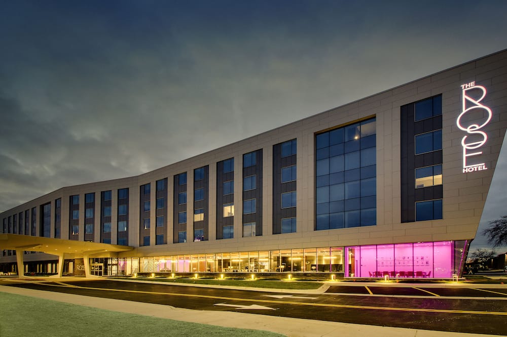 ザ ローズ ホテル シカゴ オヘア タペストリー コレクション バイ ヒルトン 写真