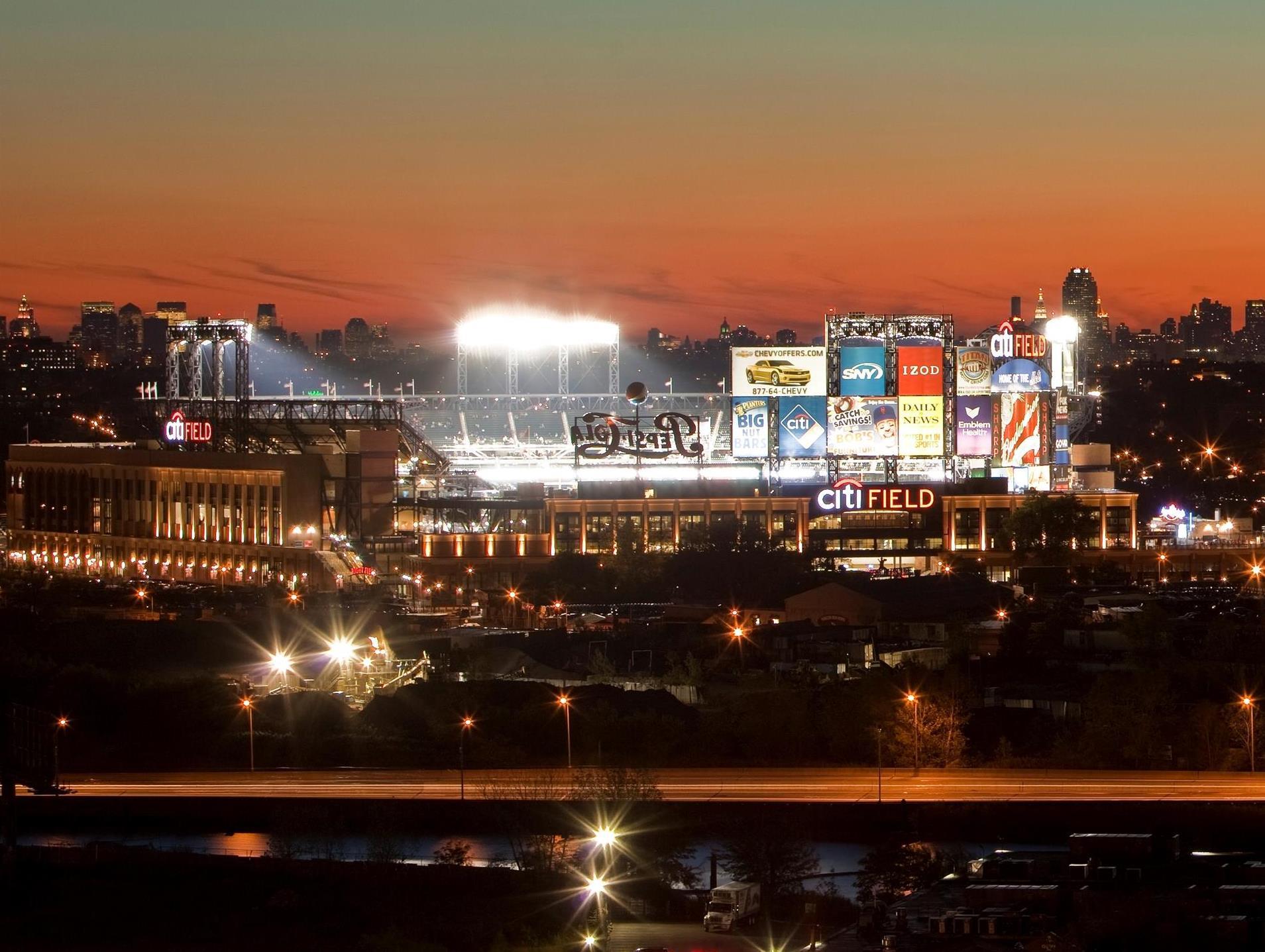 シェラトン ラガーディア イースト ホテル 写真