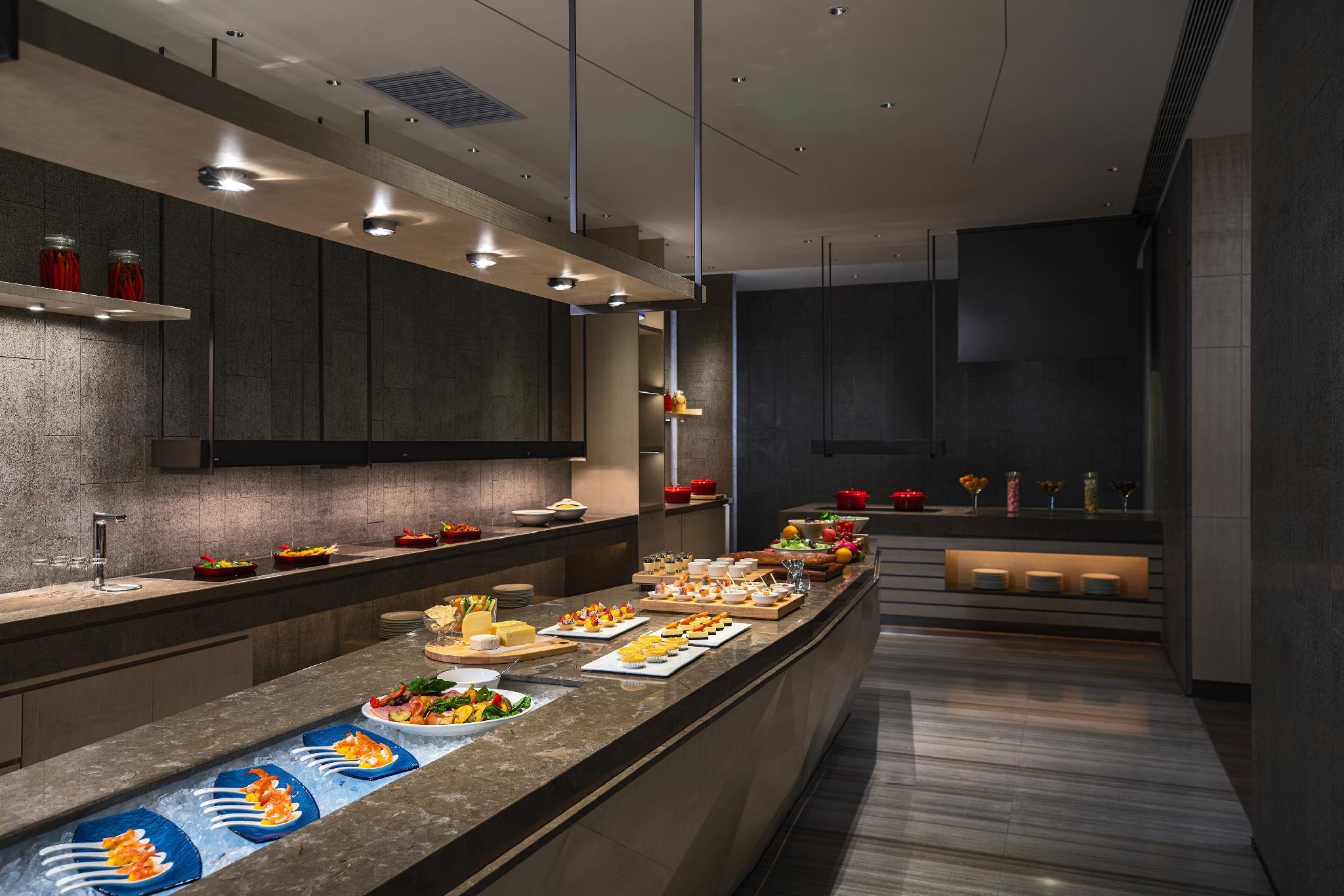 ルネッサンス シェンヂェン ローフー 写真