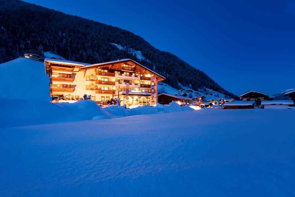 ホテル ストゥバイタルホフ 写真