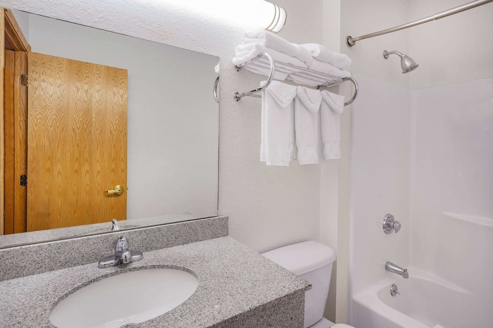 ラマダ バイ ウィンダム キーストン ニア マウント ラシュモア 写真