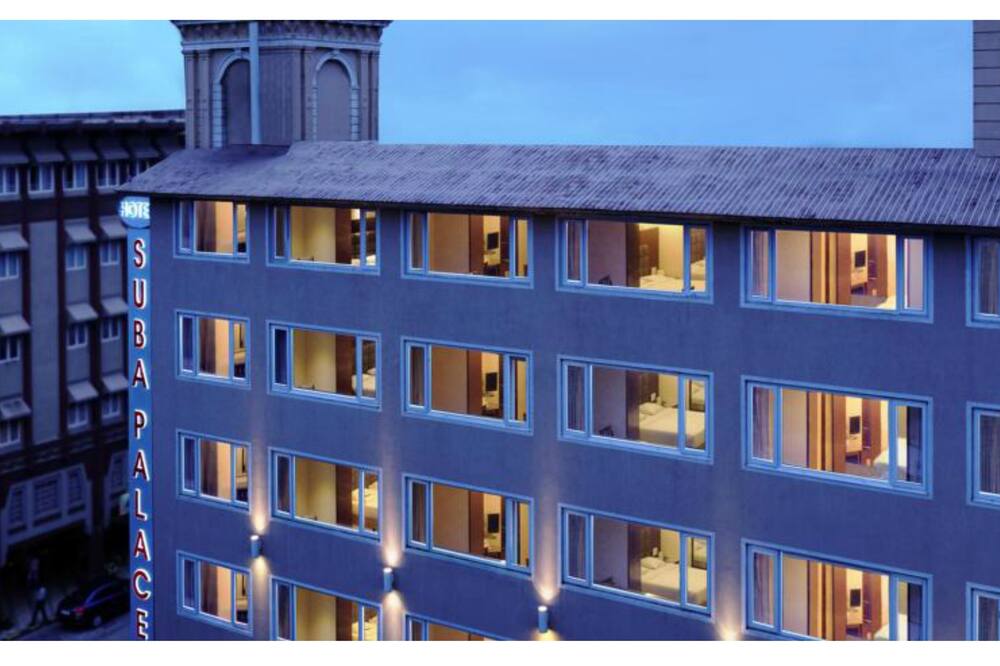 ホテル サバ パレス 写真