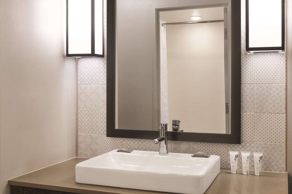 カントリー  イン & スイーツ バイ  ラディソンセバービル コダック テネシー 写真