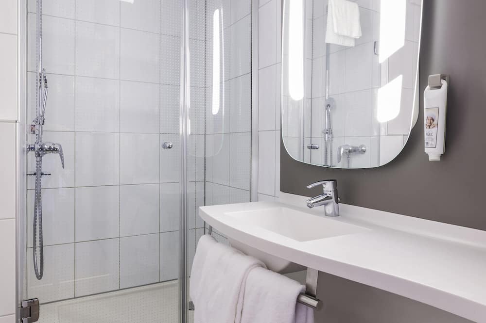 イビス チューリッヒ メッセ エアポート ホテル 写真