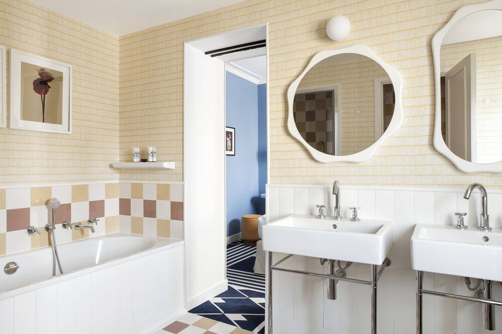 ホテル ビアンヴニュ 写真