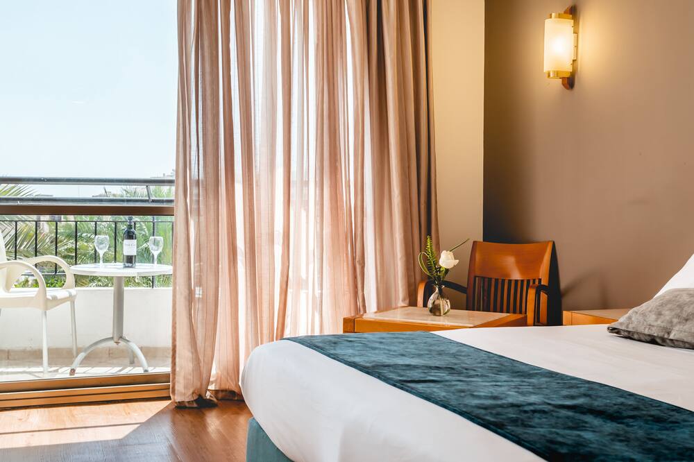 ヤコブ エイラート 写真