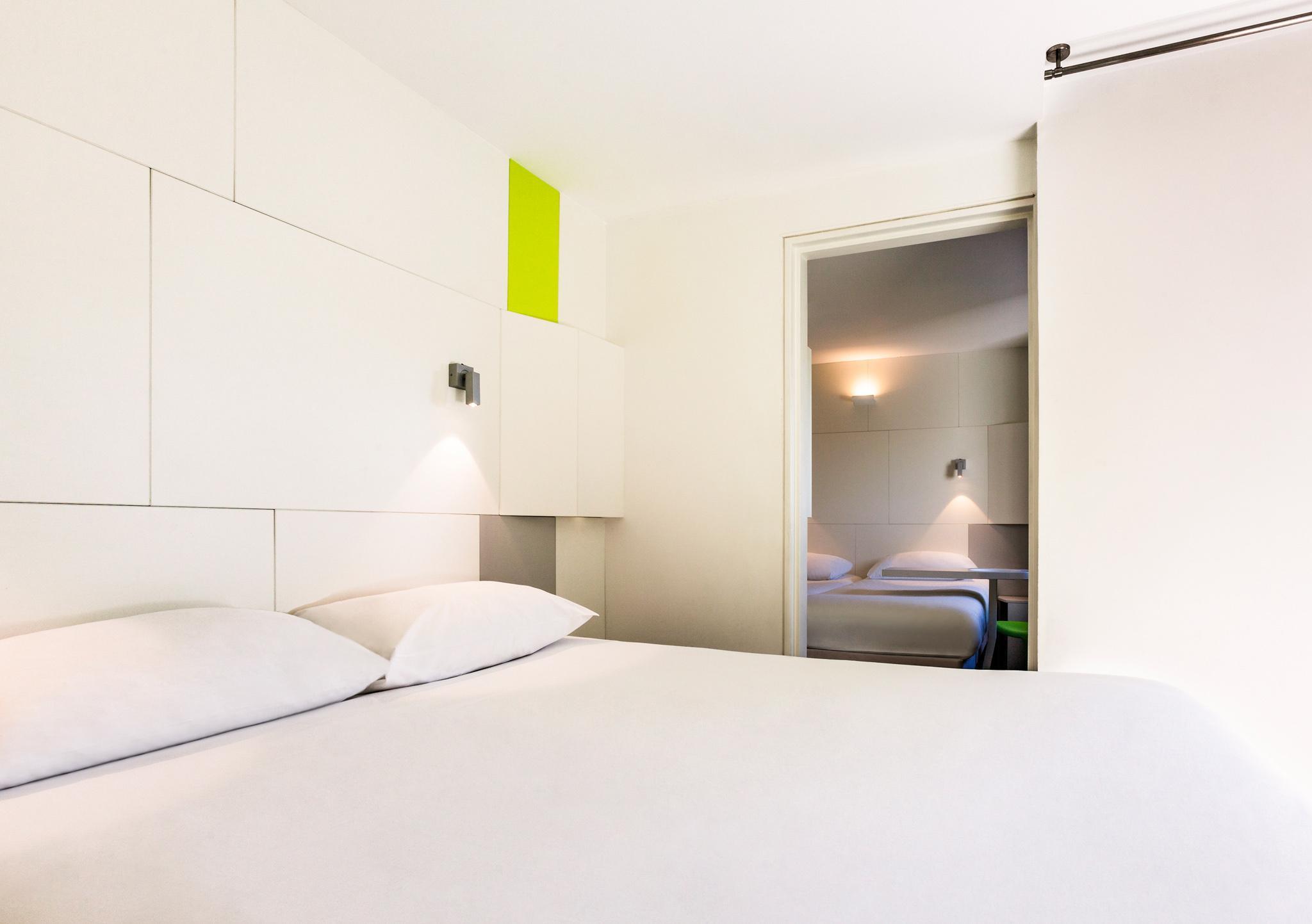 イビス スタイルズ アジャクシオ ナポレオン 写真