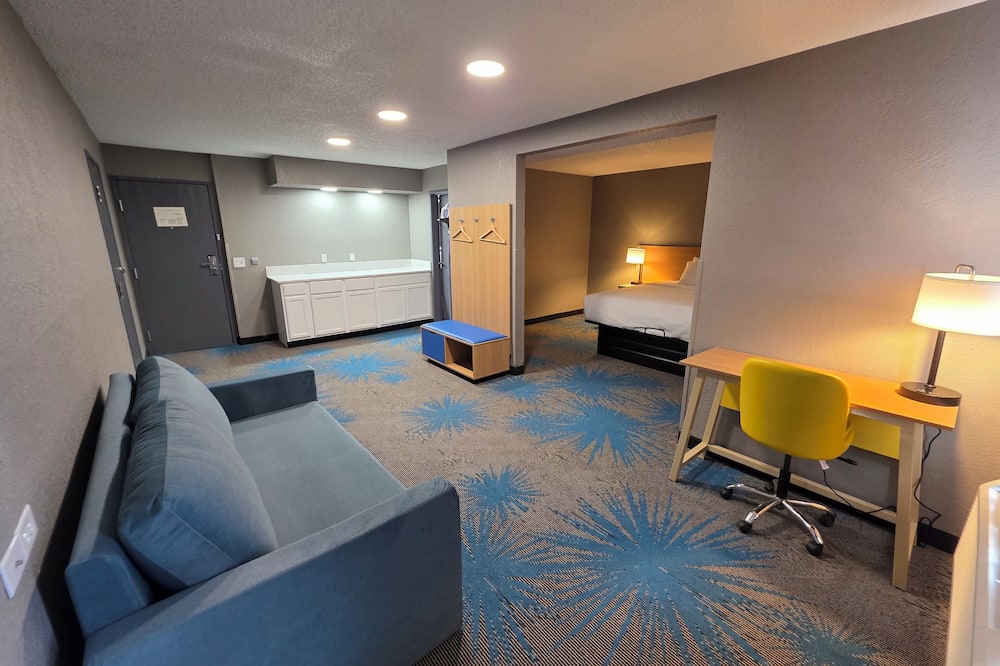 デイズイン by ウィンダム ウォーキガン 写真