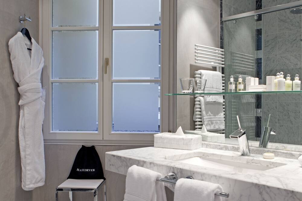 Le Place d'Armes 写真